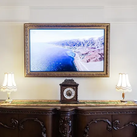 Luxury Antique Апартамент Варна