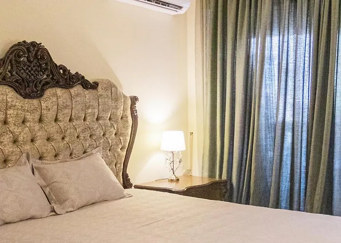 Luxury Antique Apartman