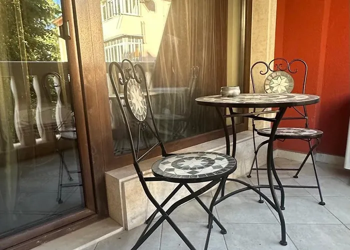 Luxury Antique Apartman *